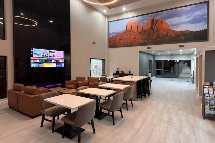 Guest Lobby