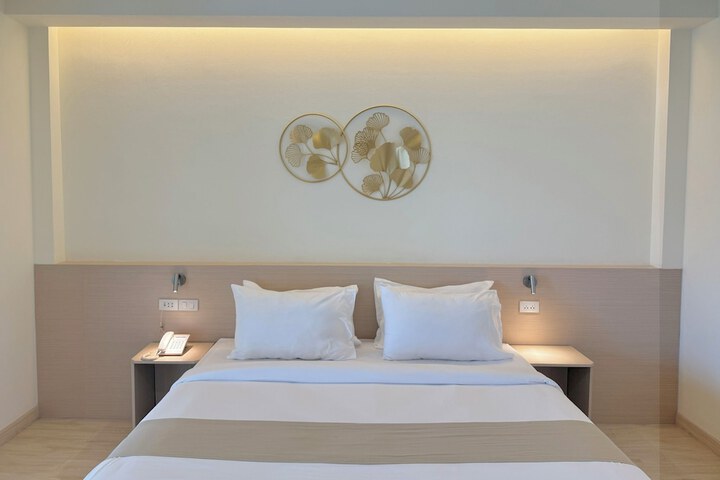 Room 20 of 53