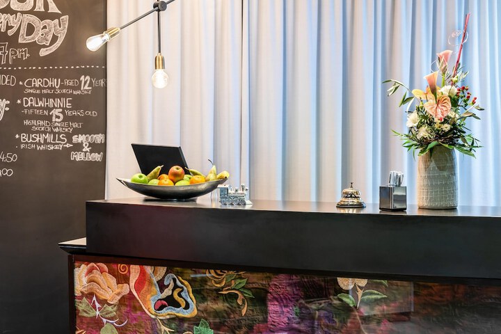 Guest Lobby