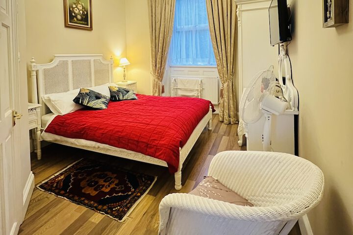 Room 9 of 39