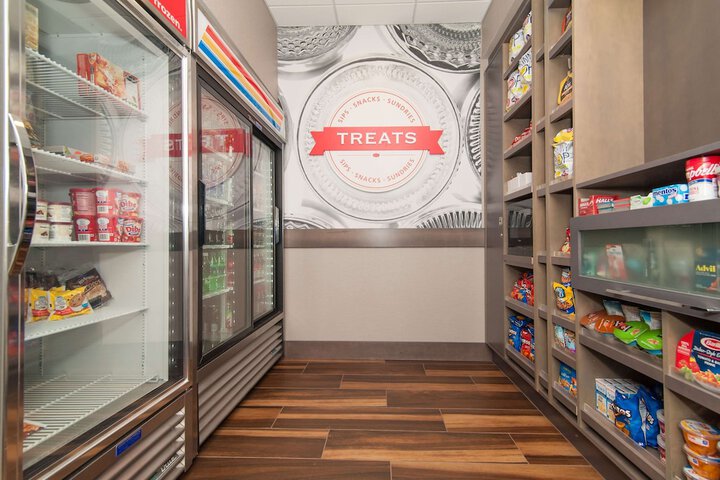 Snack bar