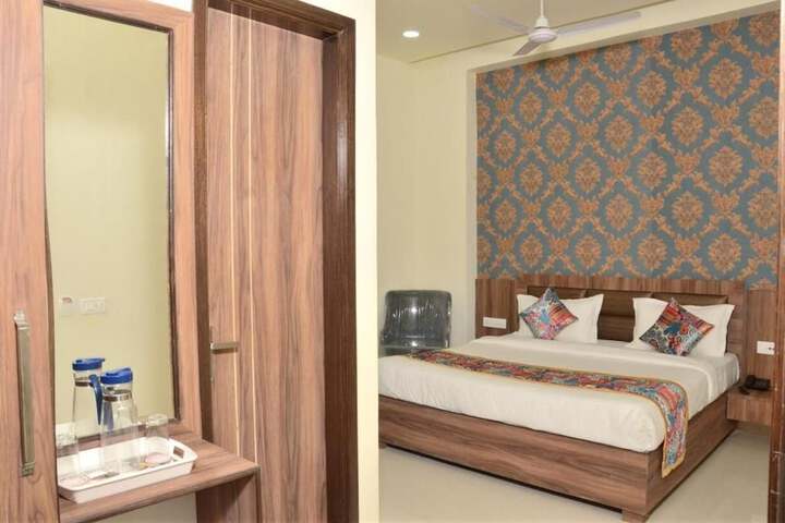 Room 14 of 41