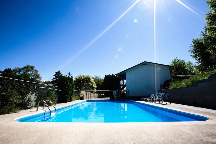Pool 30 of 63