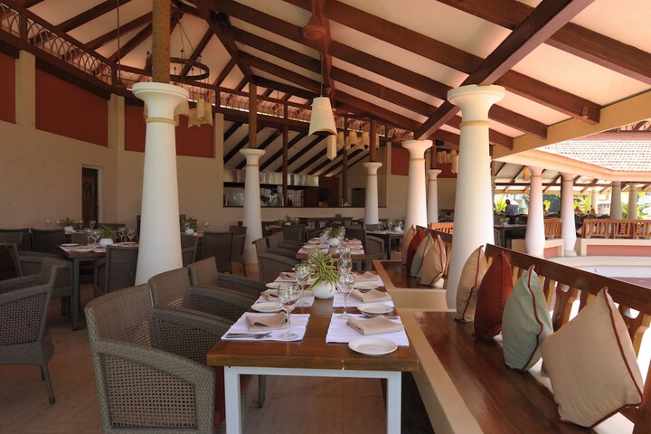 Dining 55 of 104