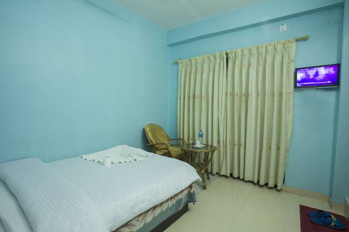 Room 20 of 33