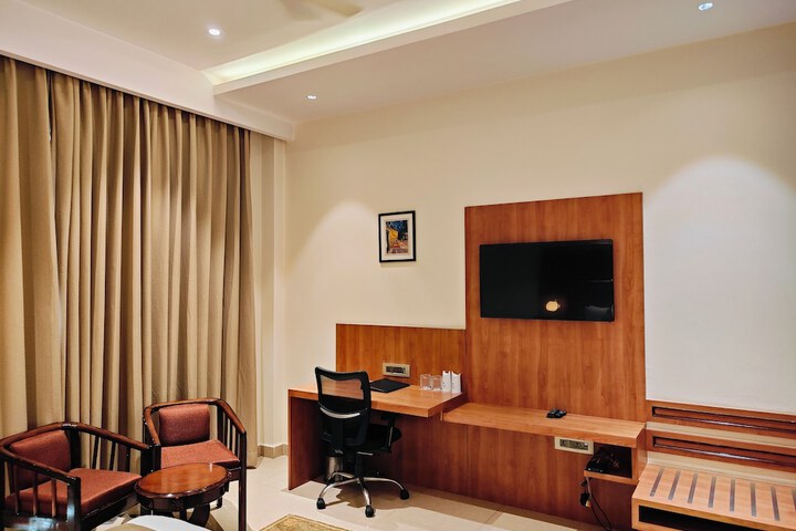 Room 17 of 54