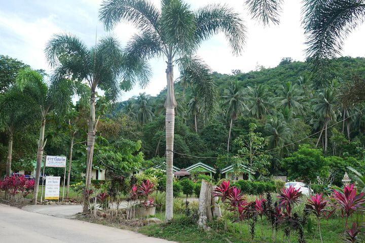 Property Grounds 15 of 28