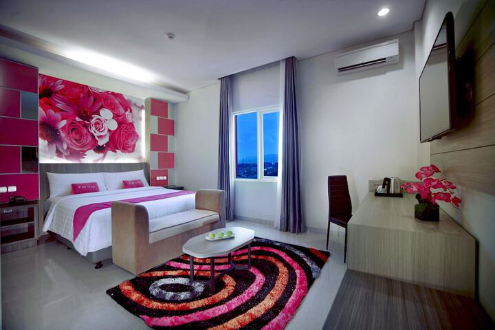 Room 3 of 27
