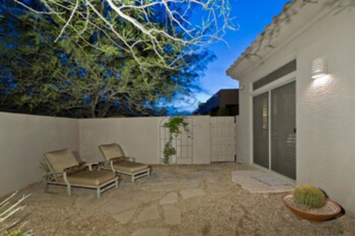 Terrace/Patio 22 of 23