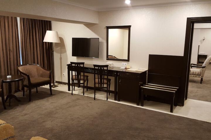 Room 5 of 45