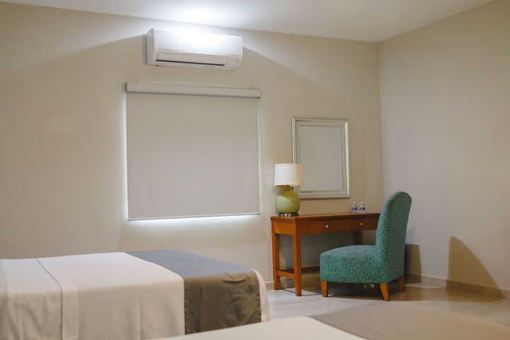 Room 19 of 40