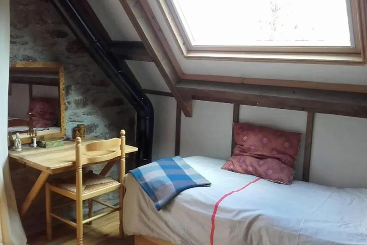 Room 3 of 11