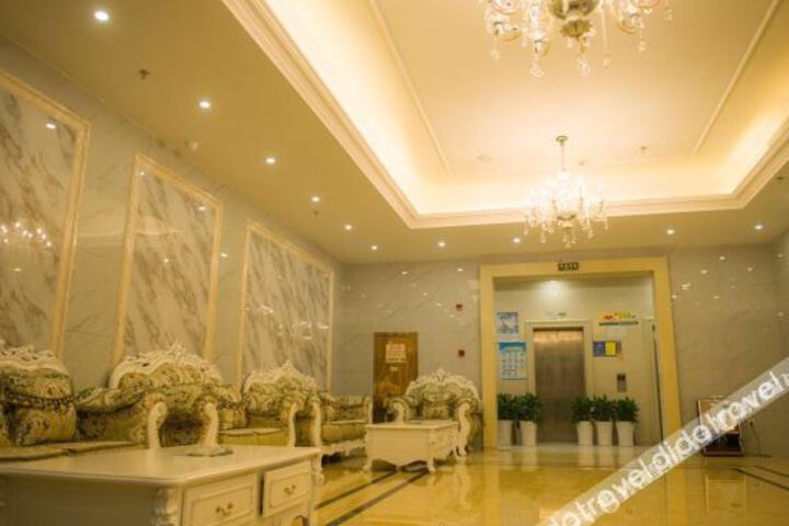 Hotel Interior 12 of 27