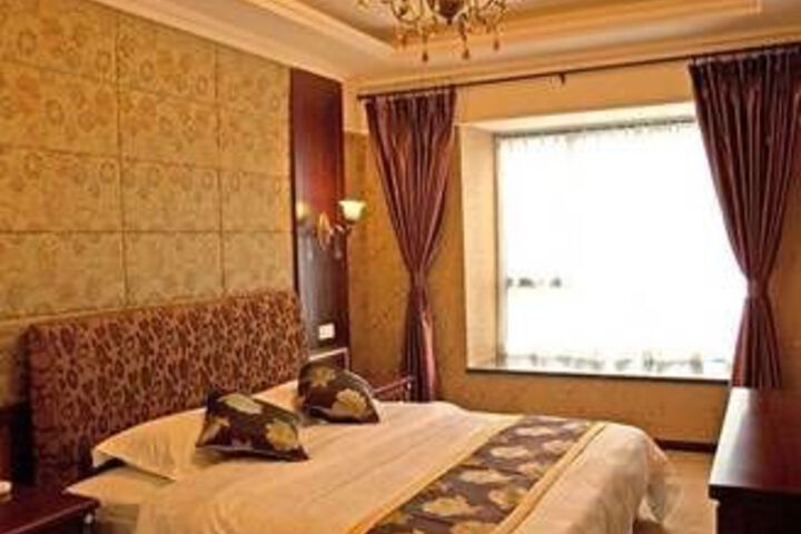 Room 5 of 23