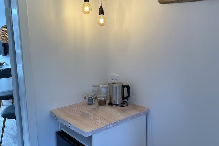 Room 6 of 72