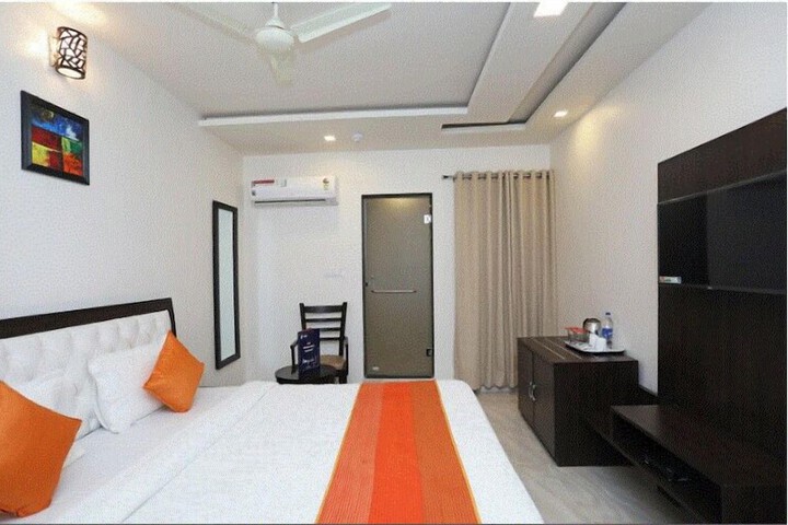 HOTEL G20 INN