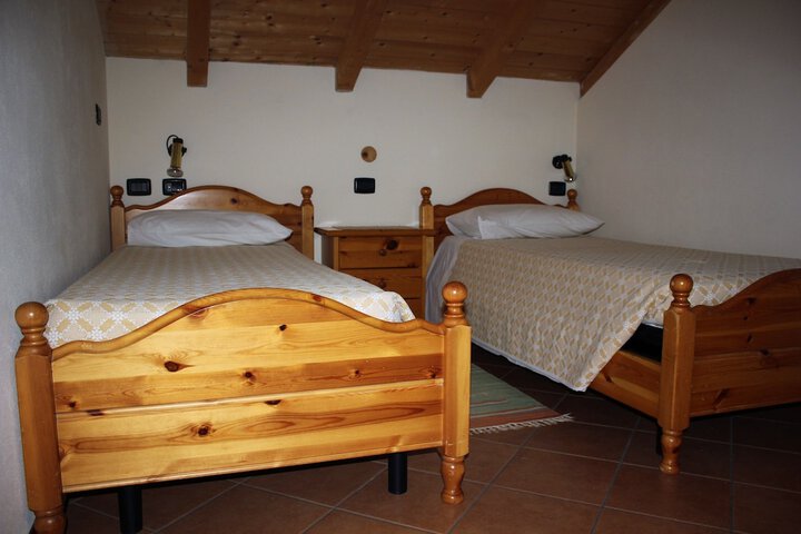 Room 10 of 79