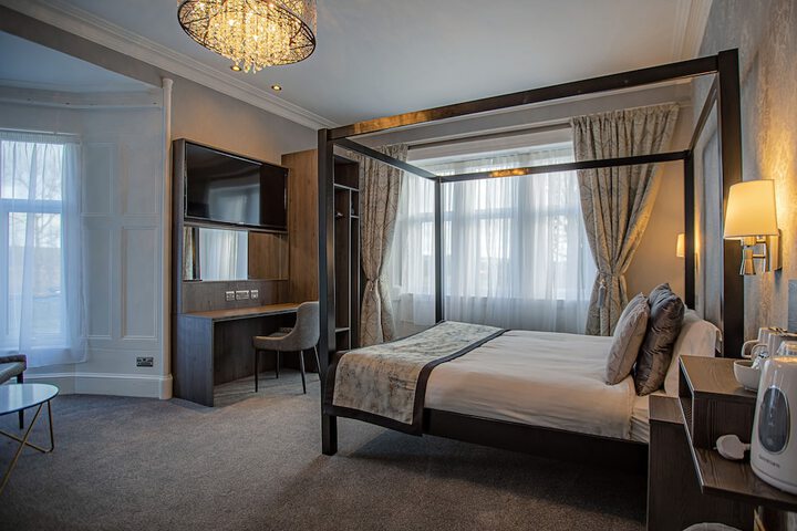Room 30 of 86