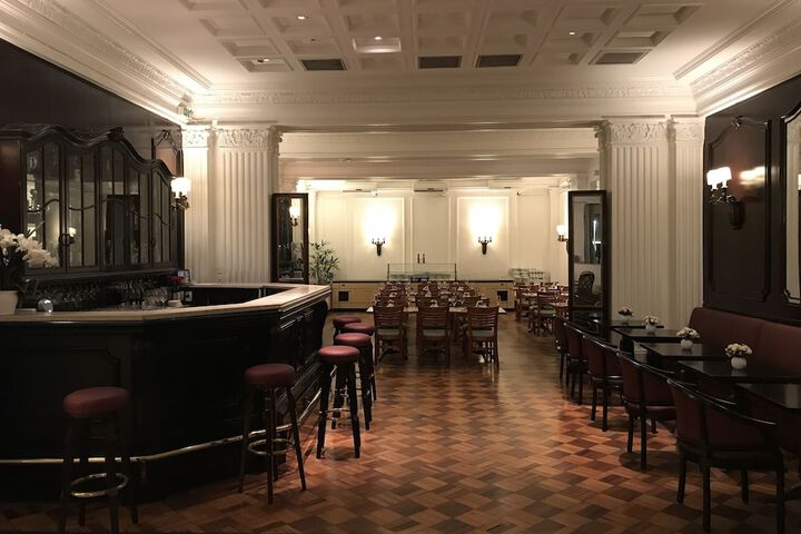 Dining 52 of 61
