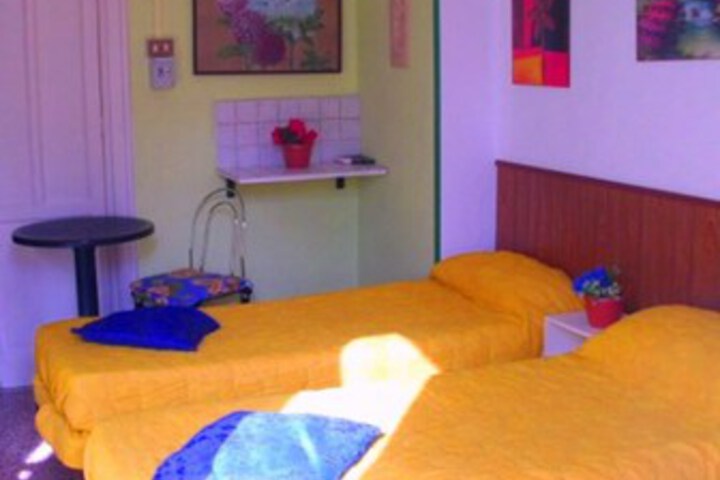 Room 21 of 25