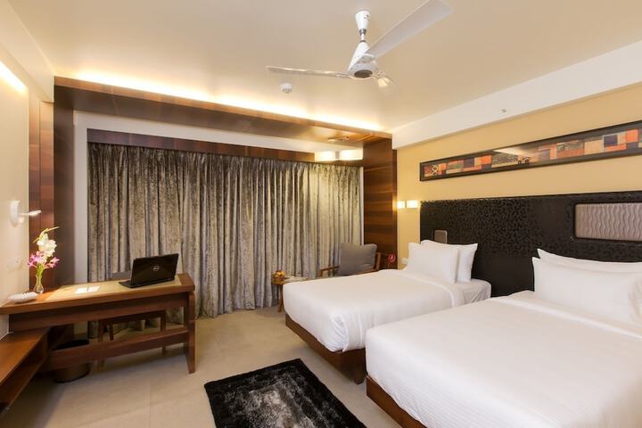 Room 12 of 65