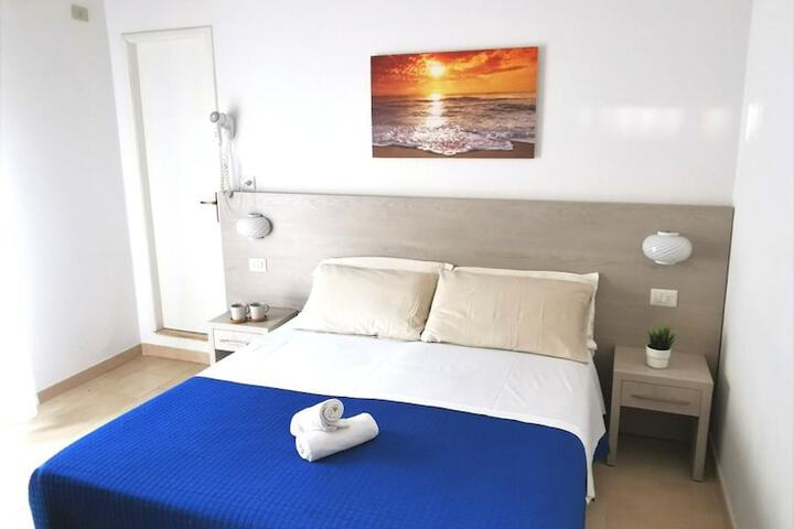 Room 10 of 62