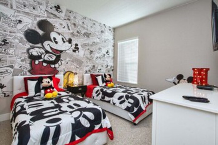 Room 112 of 121
