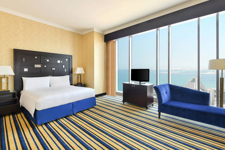 Room 28 of 181