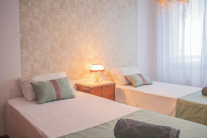 Room 74 of 177