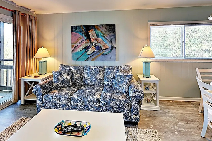 Room 3 of 18