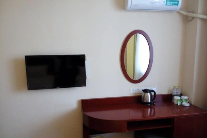 Room 21 of 46
