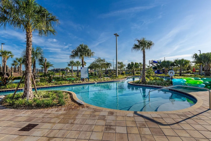 Pool 14 of 27