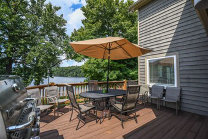Terrace/Patio 2 of 49