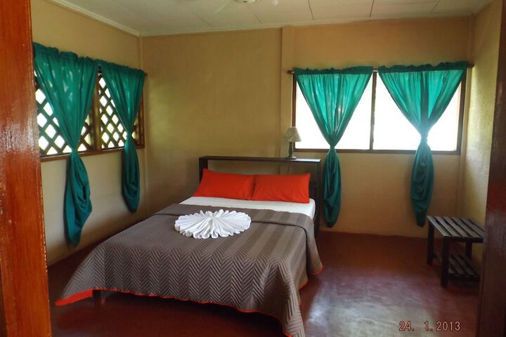 Room 5 of 15