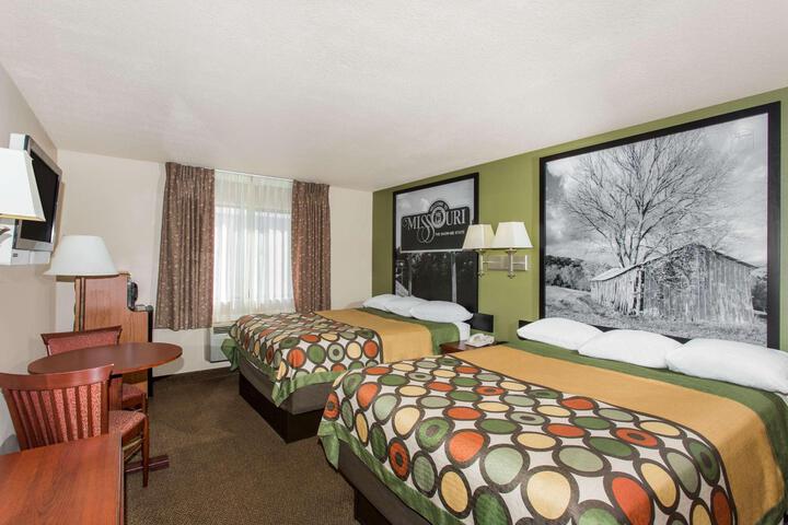 1 Queen Bed Mobility Accessible (6 of 21)