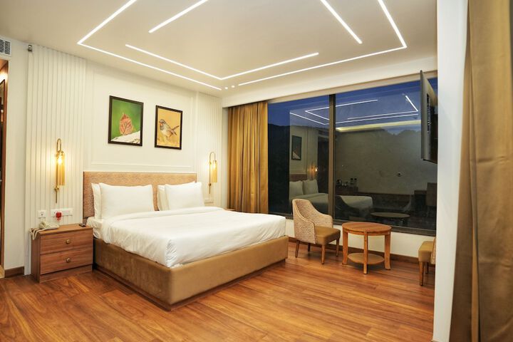 Room 7 of 40