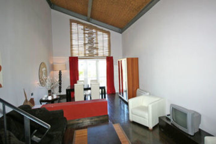 Room 44 of 68