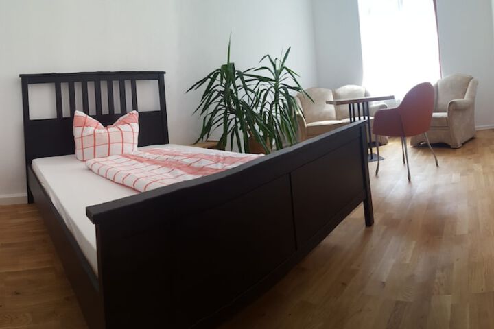 Room 129 of 202
