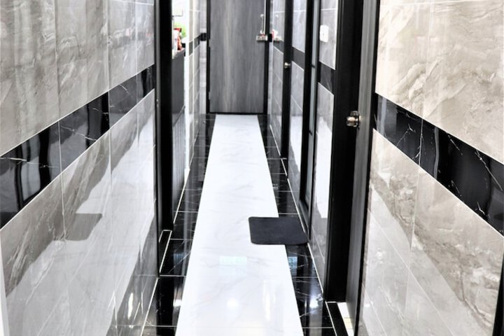 Ballroom/Hall 40 of 41