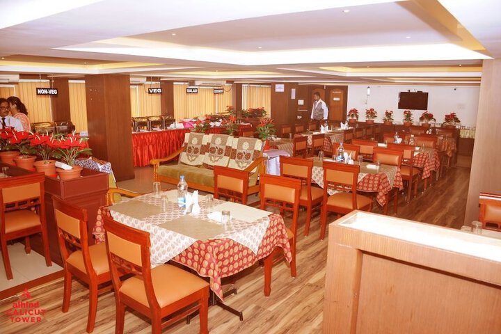 Dining 11 of 27