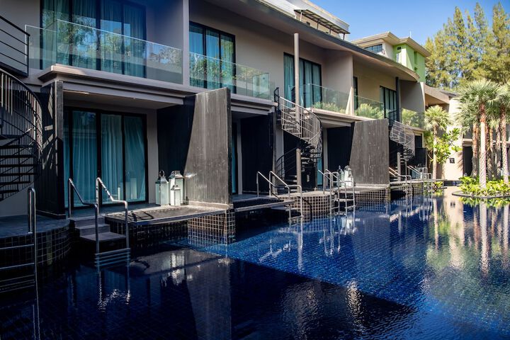 Pool 18 of 35