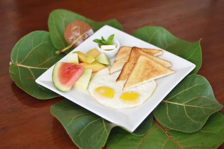 Breakfast/Coffee Service 96 of 122