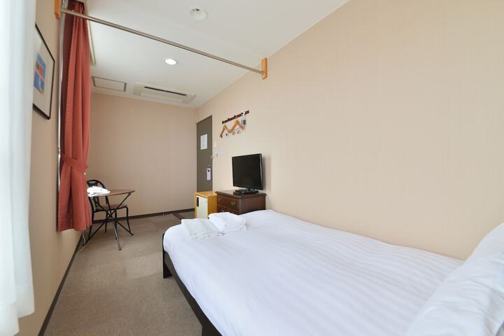 Room 10 of 51