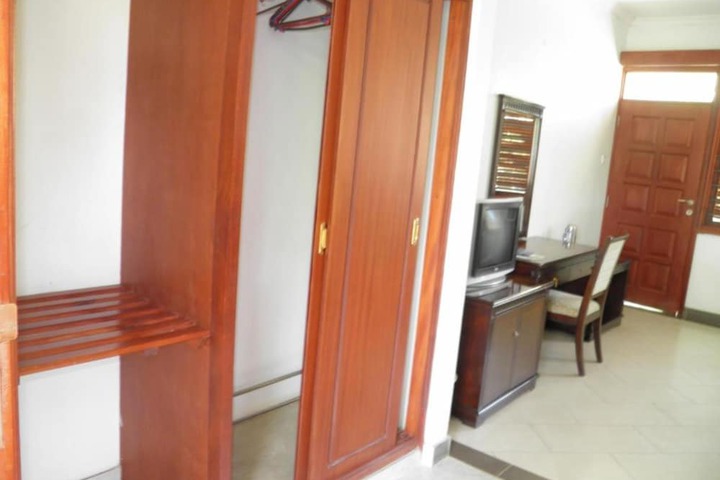 Room 5 of 21