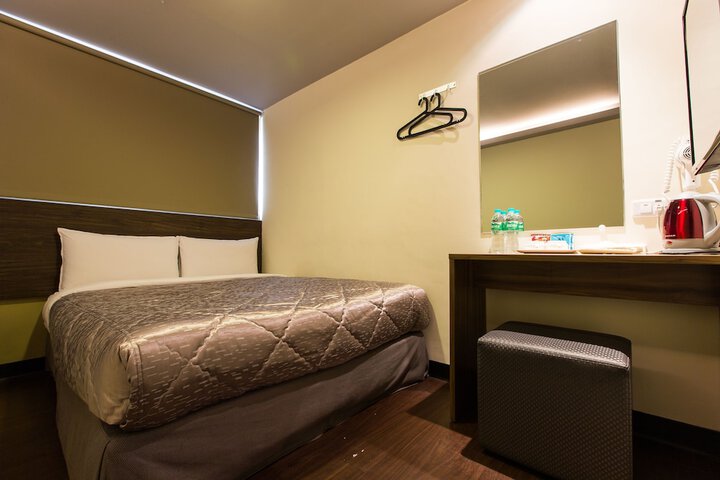 Room 12 of 29