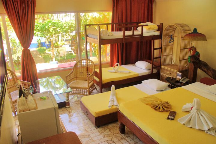 Room 20 of 185