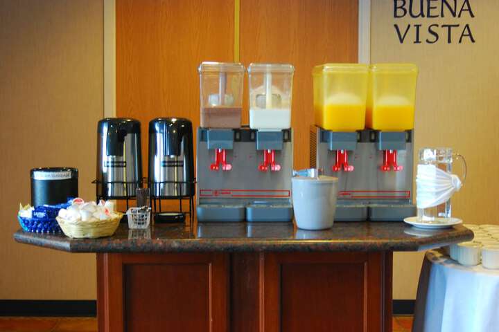 Breakfast/Coffee Service 18 of 29