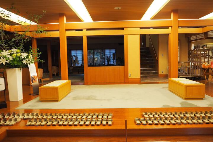 Hotel 2 of 77