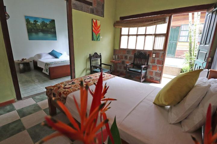 Room 11 of 20