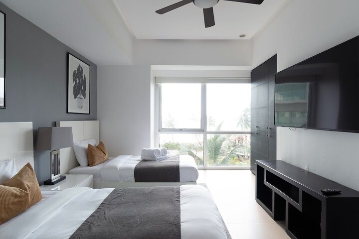 Room 2 of 29
